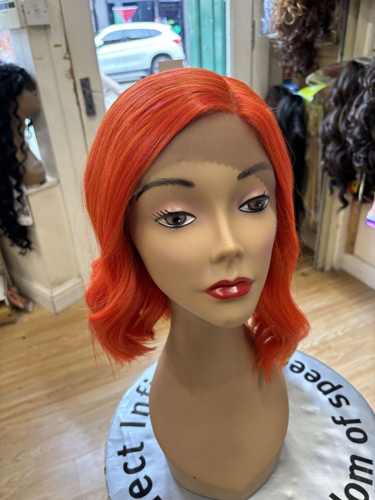 VANESSA THE FIRST NAME IN WIGS TOPS M EVIE