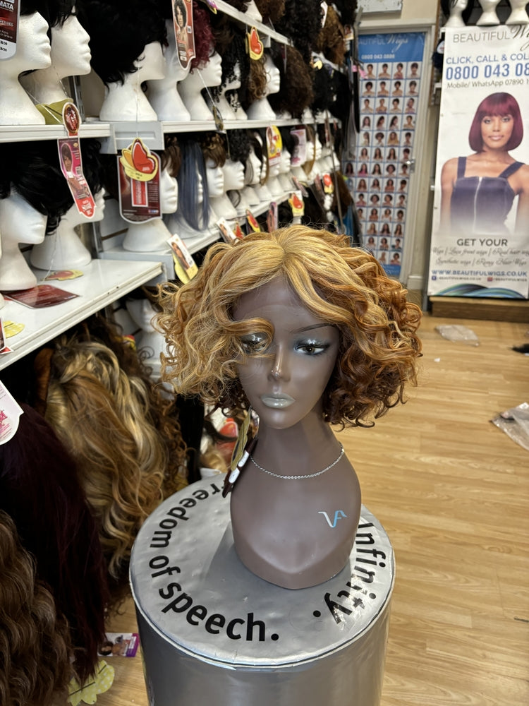 VANESSA THE FIRST NAME IN WIG TOPS RC-CUBIS