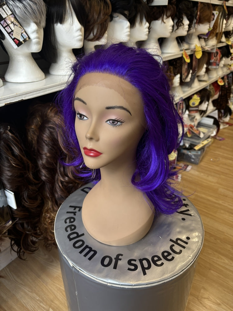 R&B BEAUTIFUL LACE FRONT WIGS AMBER