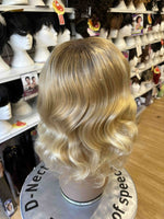 BEAUTIFUL BLONDE WIG