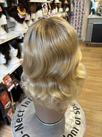 BEAUTIFUL BLONDE WIG