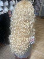 VANESSA THE FIRST NAME IN WIGS JAMEIS 35"