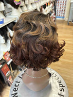 VANESSA THE FIRST NAME IN WIGS SUPER-C-SDE EMKAT