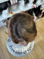 VANESSA THE FIRST NAME IN WIGS SUPER-C-SDE EMKAT