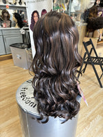 VANESSA THE FIRST NAME IN WIGS_LA ORIA