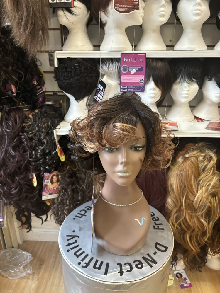 VANESSA PARTY LACE WIGS BAROL