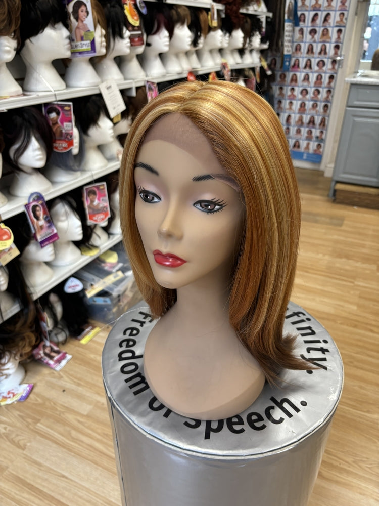 BROWN HAND-TIED LACE FRONT WIG