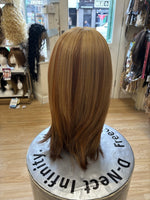 BROWN HAND-TIED LACE FRONT WIG