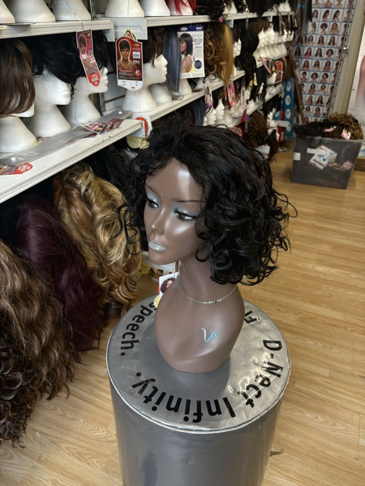 VANESSA FIFTH-AVENUE COLLECTION WIG SUPER YESA