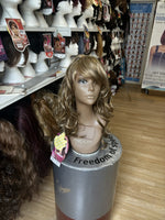 VANESSA~THE FIRST NAME IN WIG LA ORIA