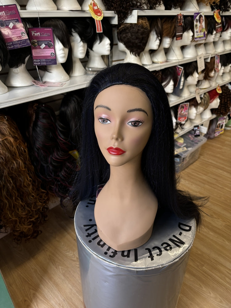 VANESSA THE FIRST NAME IN WIGS LAS PEYTON