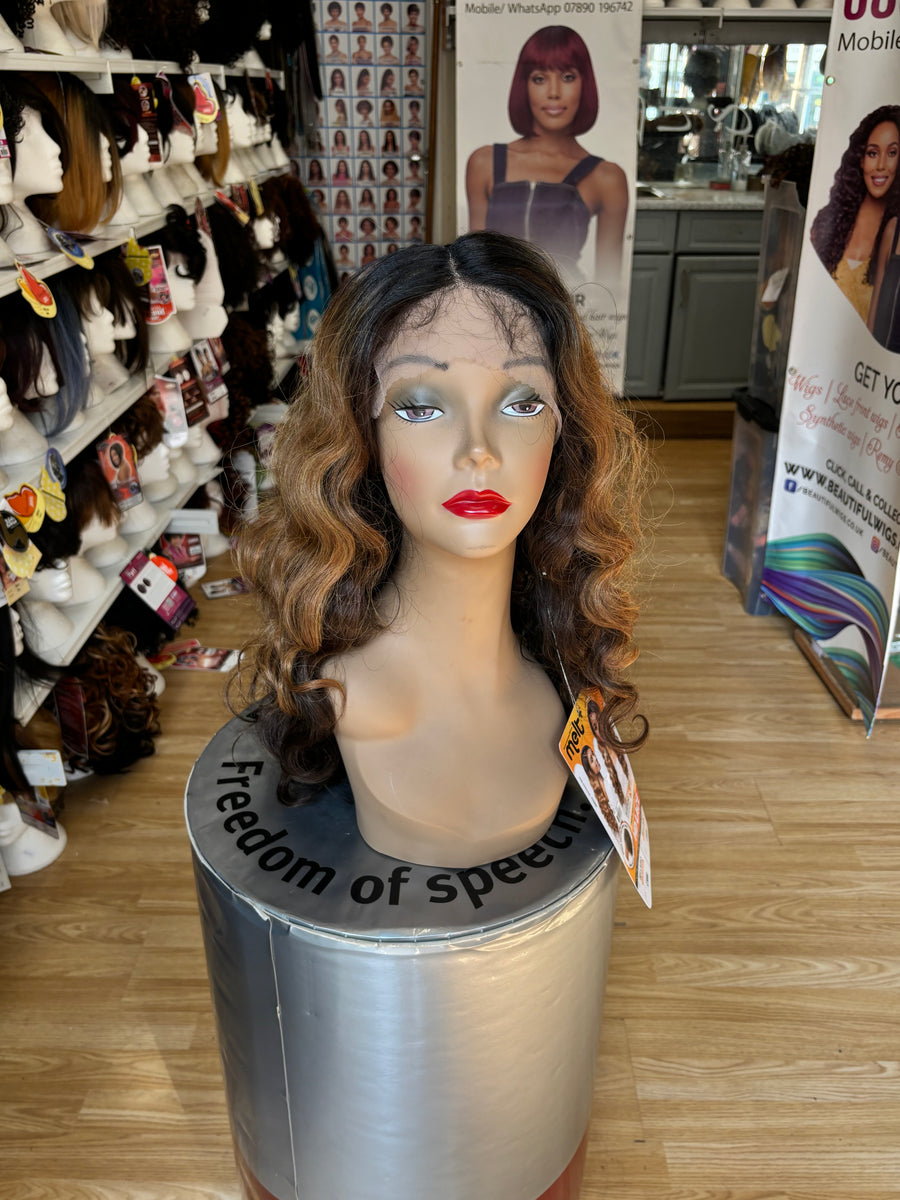 VANESSA THE FIRST NAME IN WIG BELLAGO