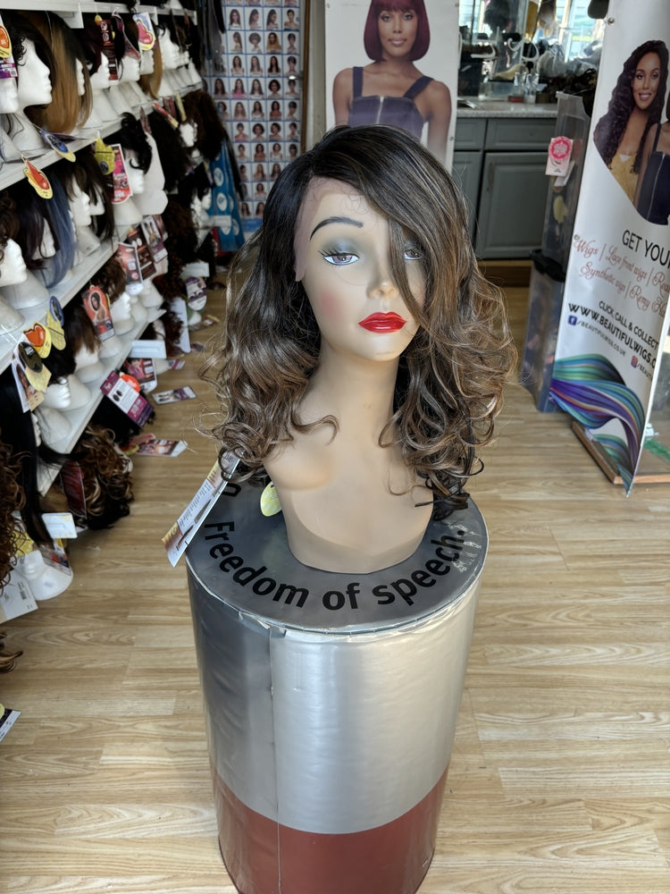 VANESSA THE FIRST NAME IN WIG TCHB INDIOS