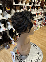 VANESSA THE FIRST NAME IN WIGS RCHB UNA