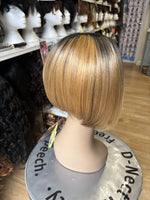 VANESSA BEAUTIFUL LACE WIGS TTOPS RC HIBIS