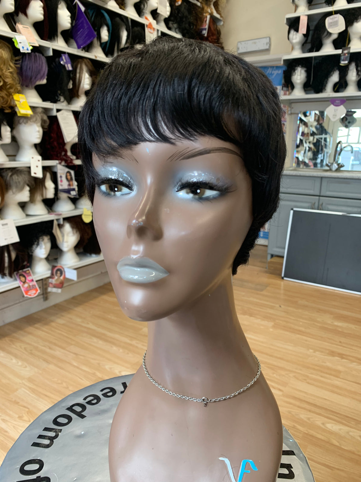 Wig 81